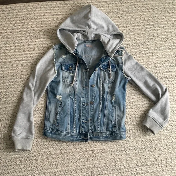 Jean Jacket - Picture 1 of 1